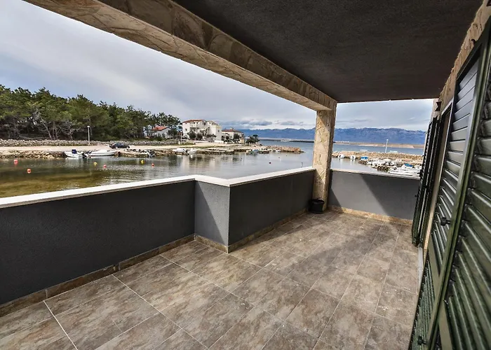 Sana 2 Апартаменты Вир